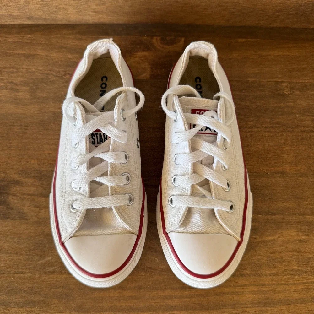 Converse Chuck Taylor All Star Low Top Youth Size 12 White Canvas Sneakers 3J256